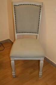 Jadalnia D693- Krzesło (noga rzeźbiona)